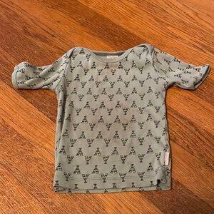 Organic cotton tee pee design shirt